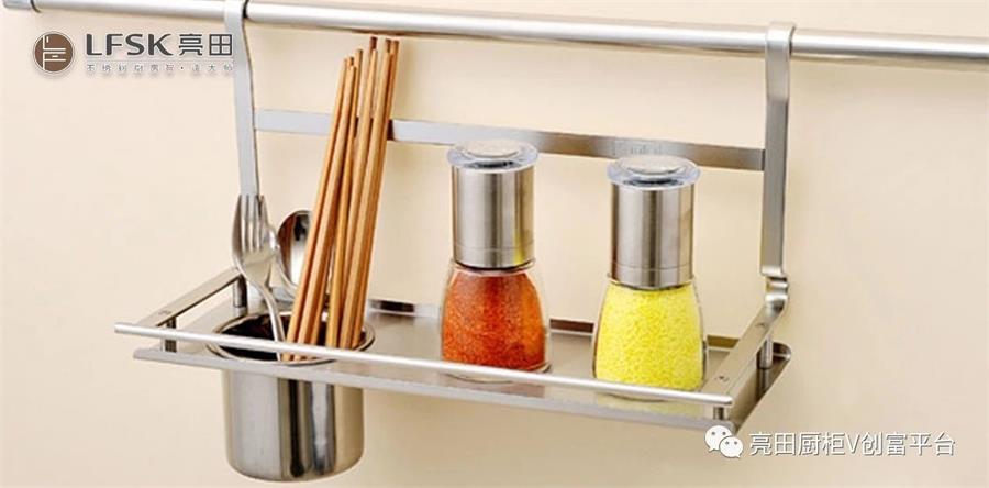 正确保养厨房五金件(图4) 正确保养厨房五金件(图4)